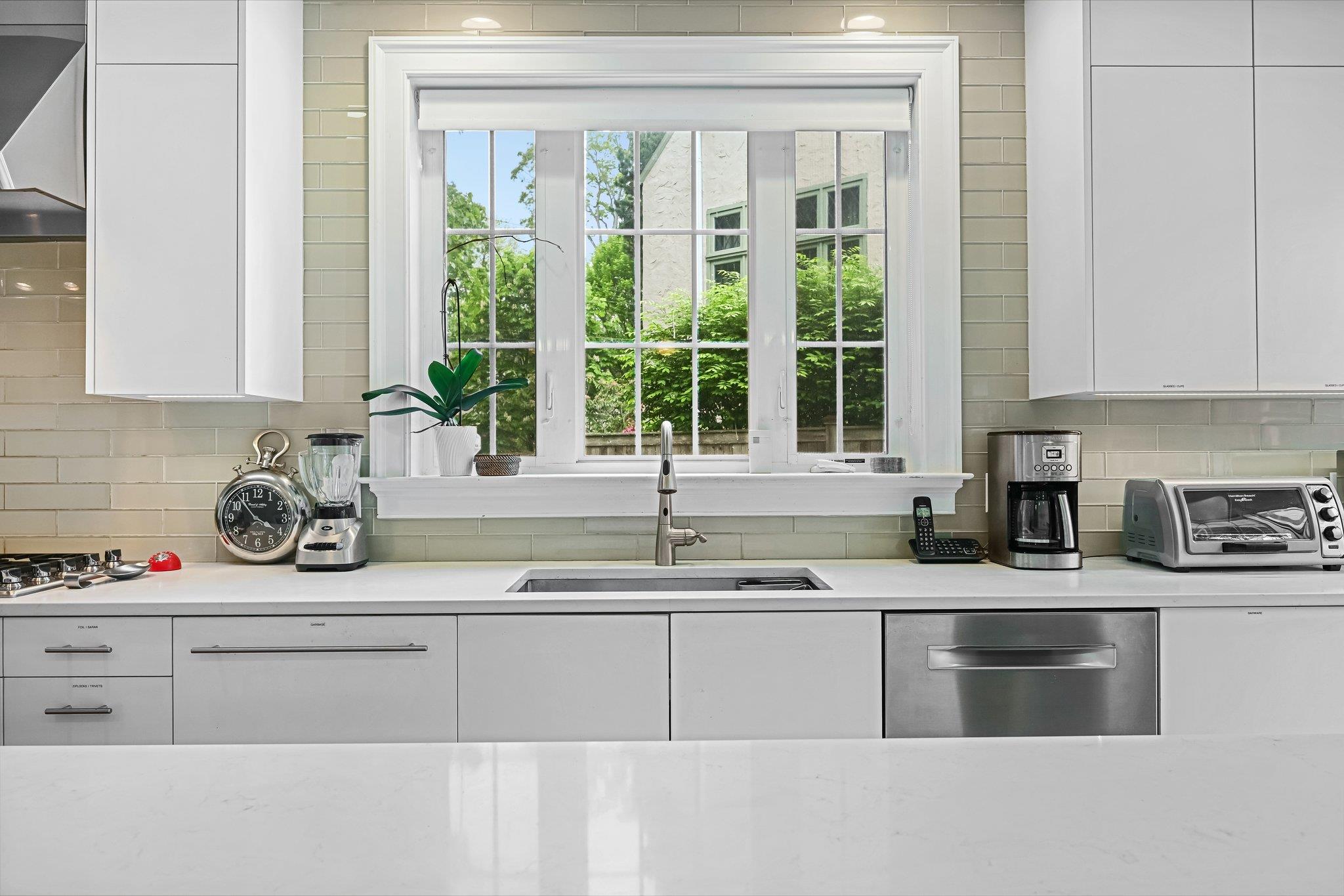 104 Edgewood Avenue, Larchmont, New York image 10