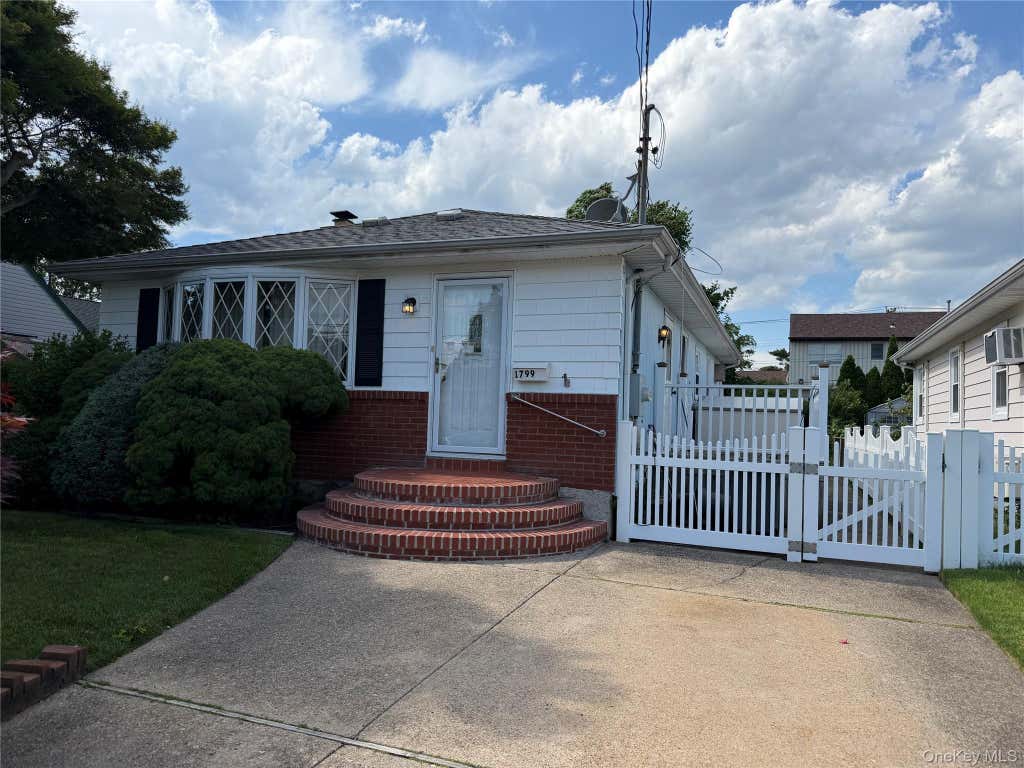 Photo of 1799 Stone Avenue, East Meadow, NY 11554 (MLS # 1015210)