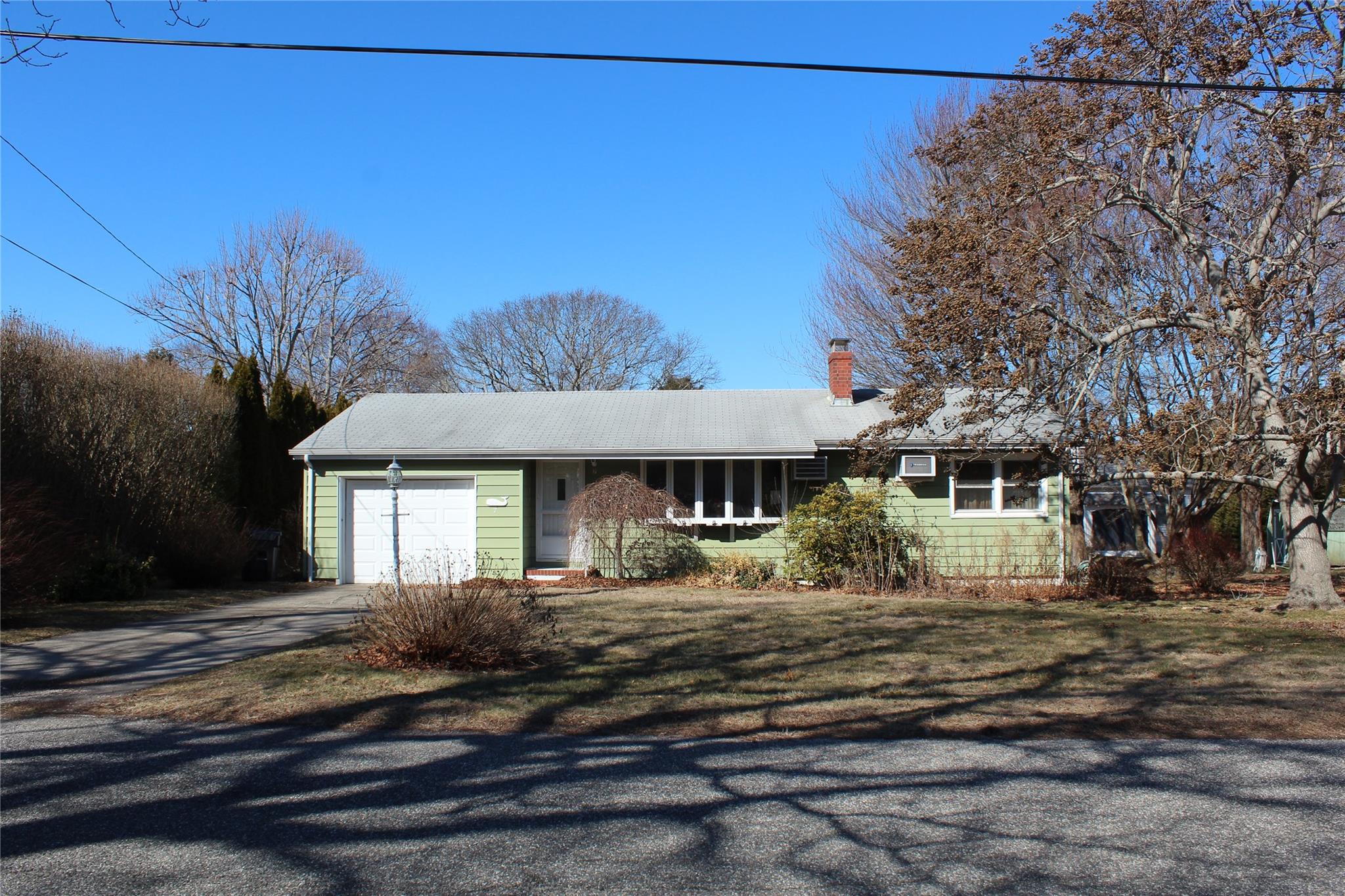 7 E Windermere Drive, Sag Harbor, New York image 1