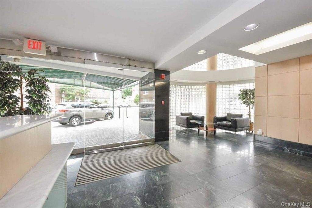 Photo of 88 Cuttermill Road #308, Great Neck, NY 11021 (MLS # 949334)