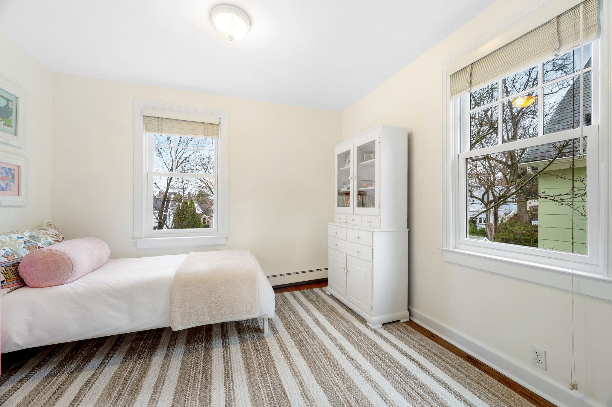 16 Winthrop Avenue, Larchmont, New York image 19