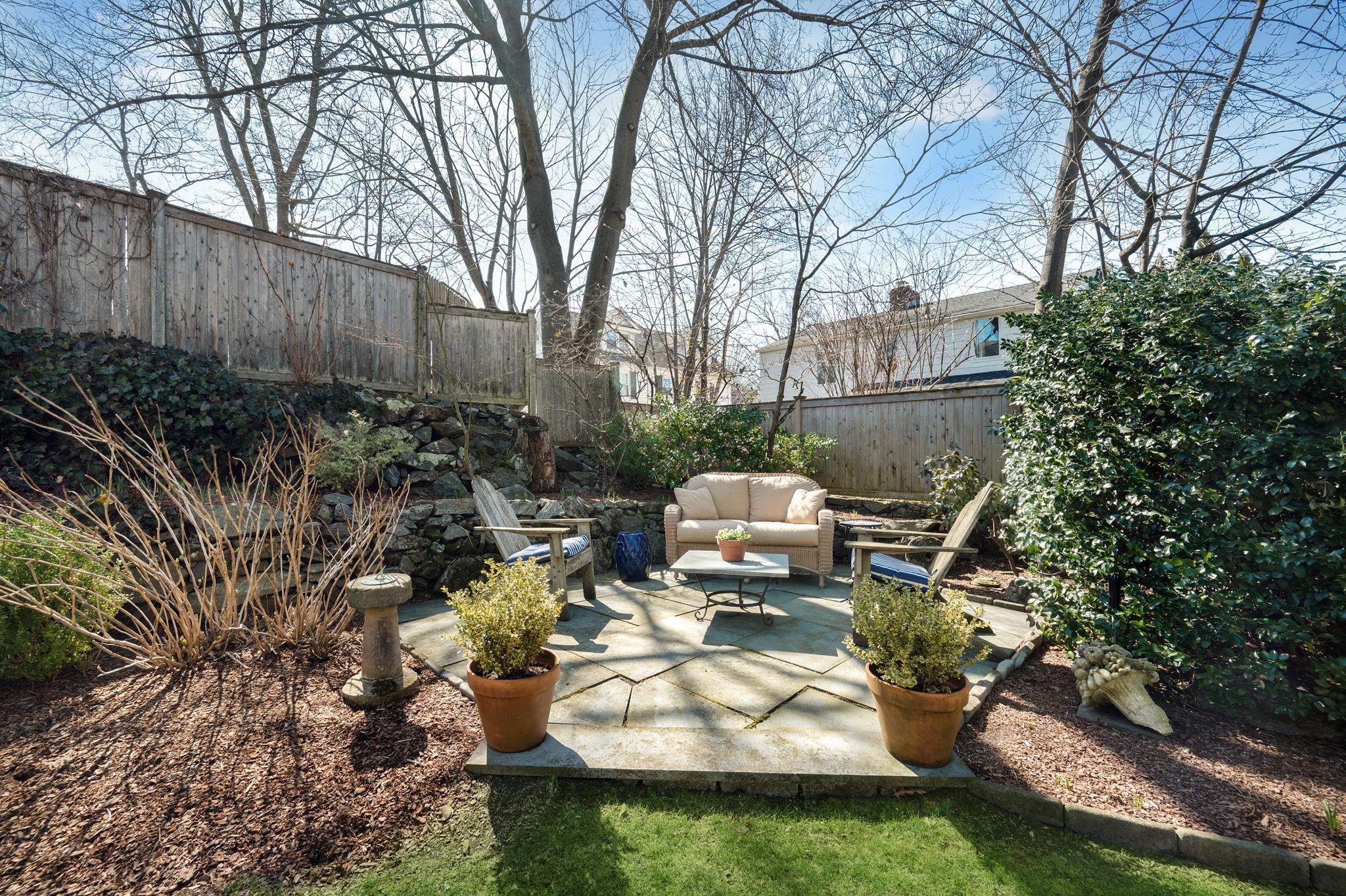 16 Winthrop Avenue, Larchmont, New York image 25