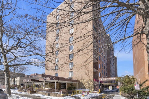 Condo For Sale - 14477 Roosevelt Avenue #5C<br/> Flushing, NY 11354