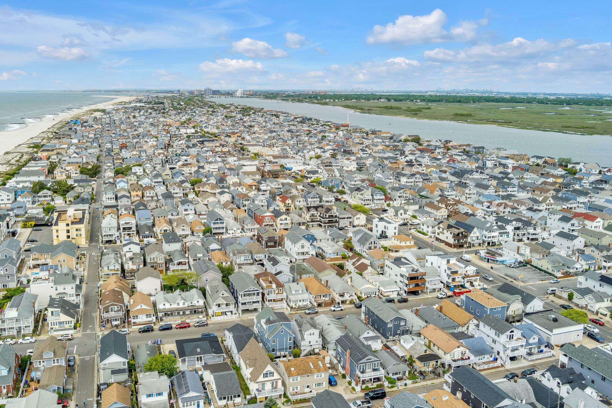 42 N Pennsylvania Avenue, Long Beach, New York image 27