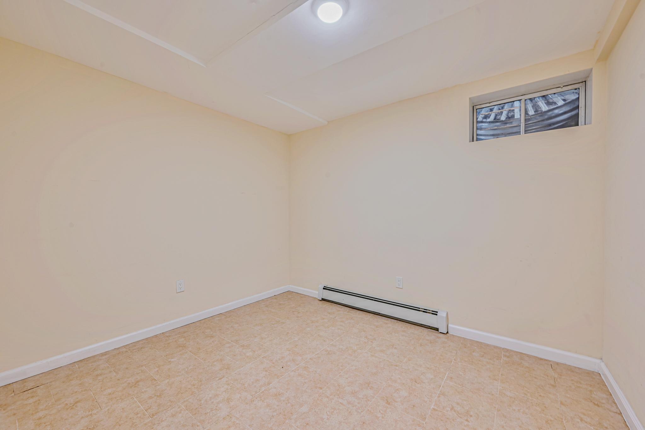 27 Inwood Avenue, Selden, New York image 41