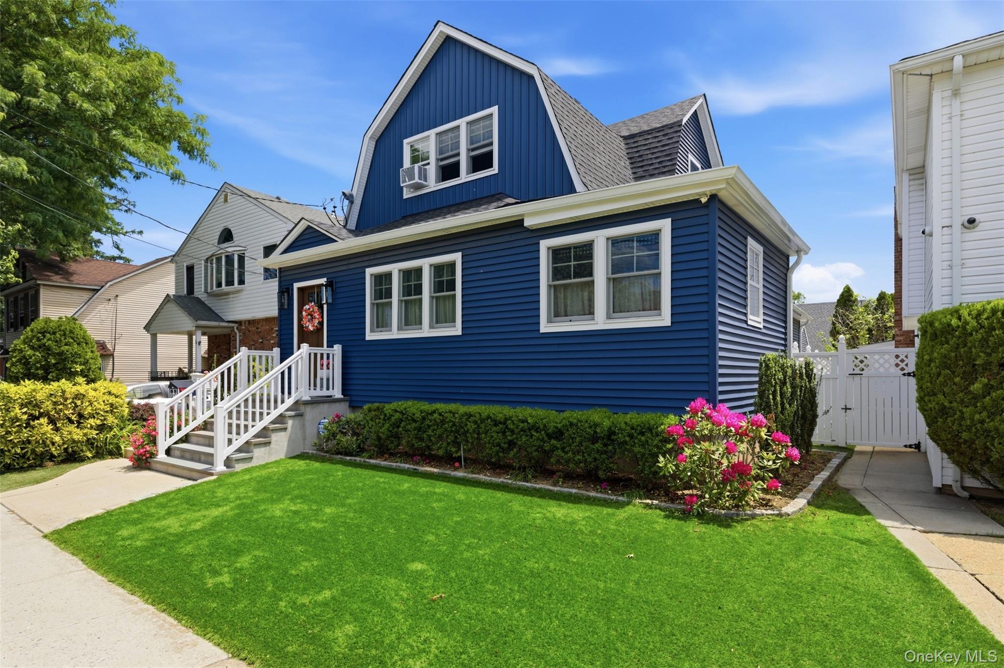 72 E Hitchcock Avenue