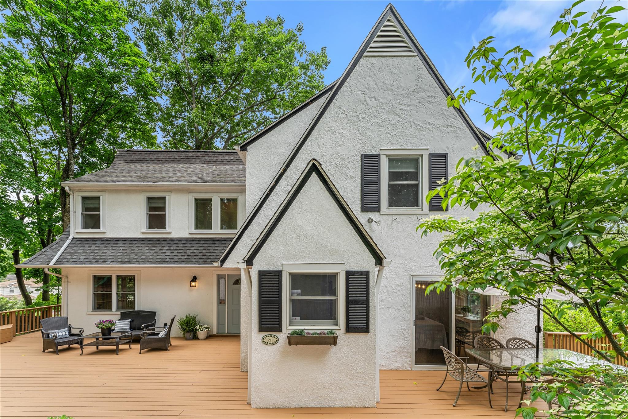 21 Judson Avenue, Ardsley, New York image 2