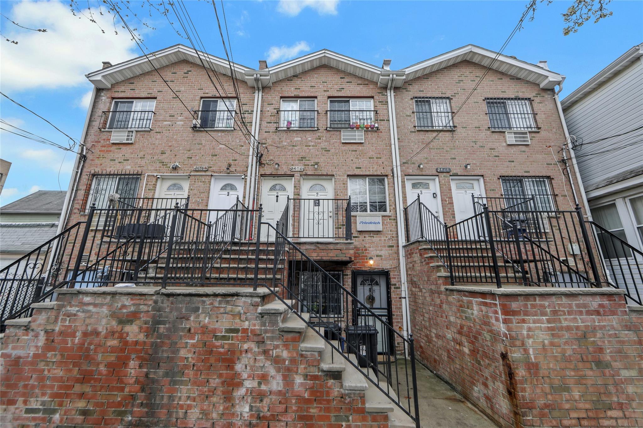 Property for Sale at Glebe Avenue, Bronx, New York - Bedrooms: 6 
Bathrooms: 4  - $1,099,000