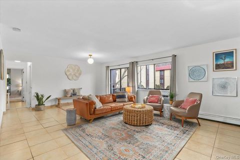 7 Granada Crescent 6 White Plains NY 10603