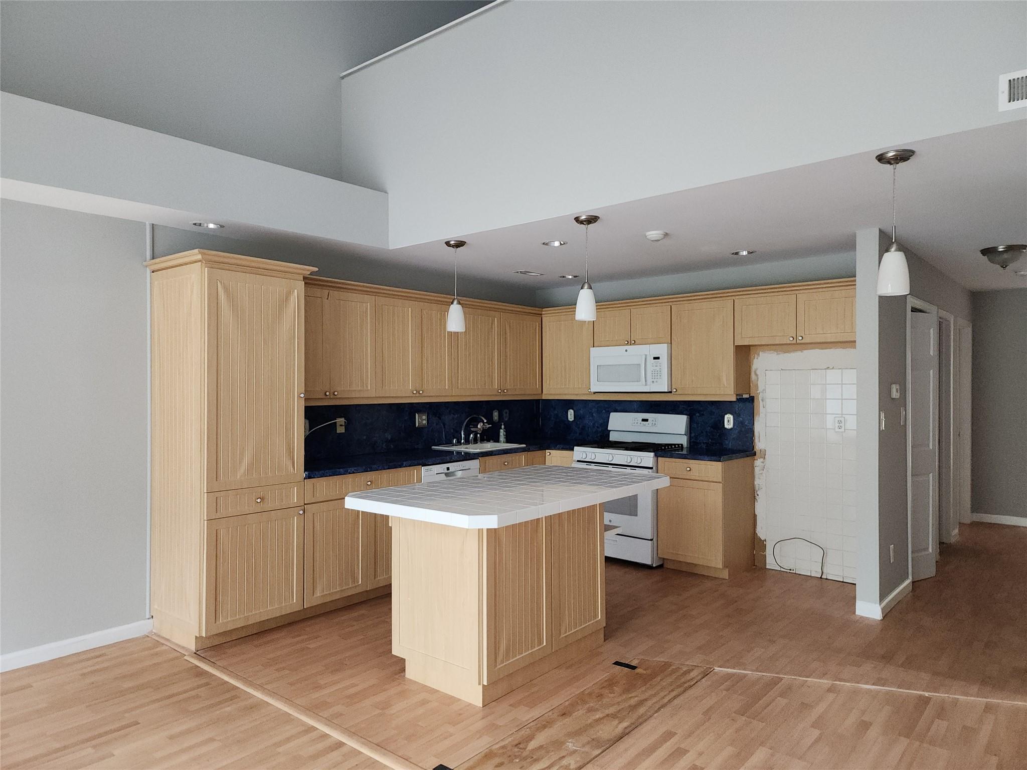 288 Ranch Circle, Manorville, New York image 2