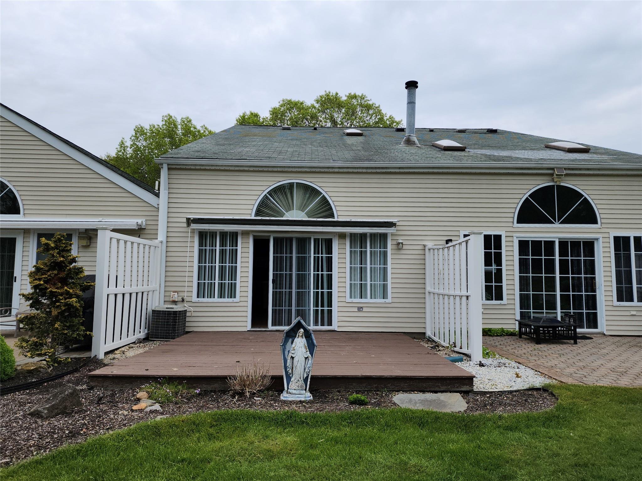 288 Ranch Circle, Manorville, New York image 16