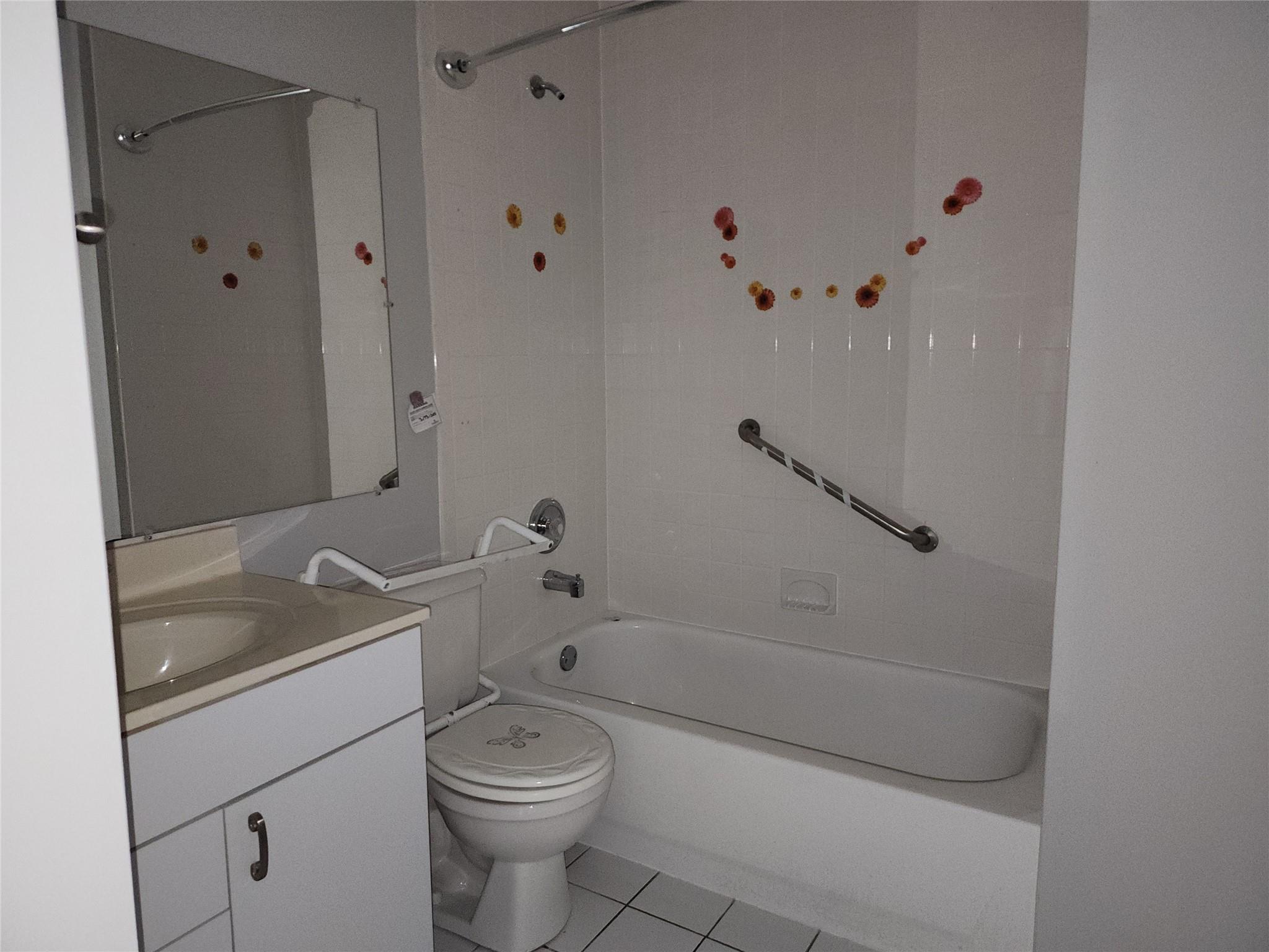 288 Ranch Circle, Manorville, New York image 5