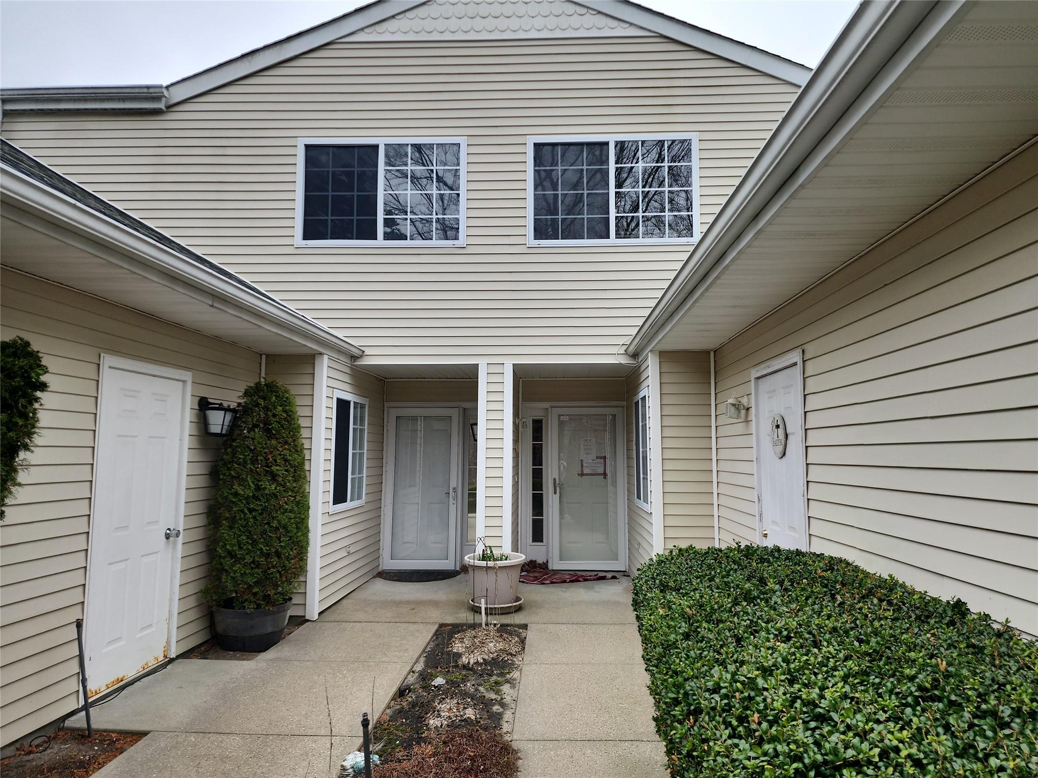 288 Ranch Circle, Manorville, New York image 3
