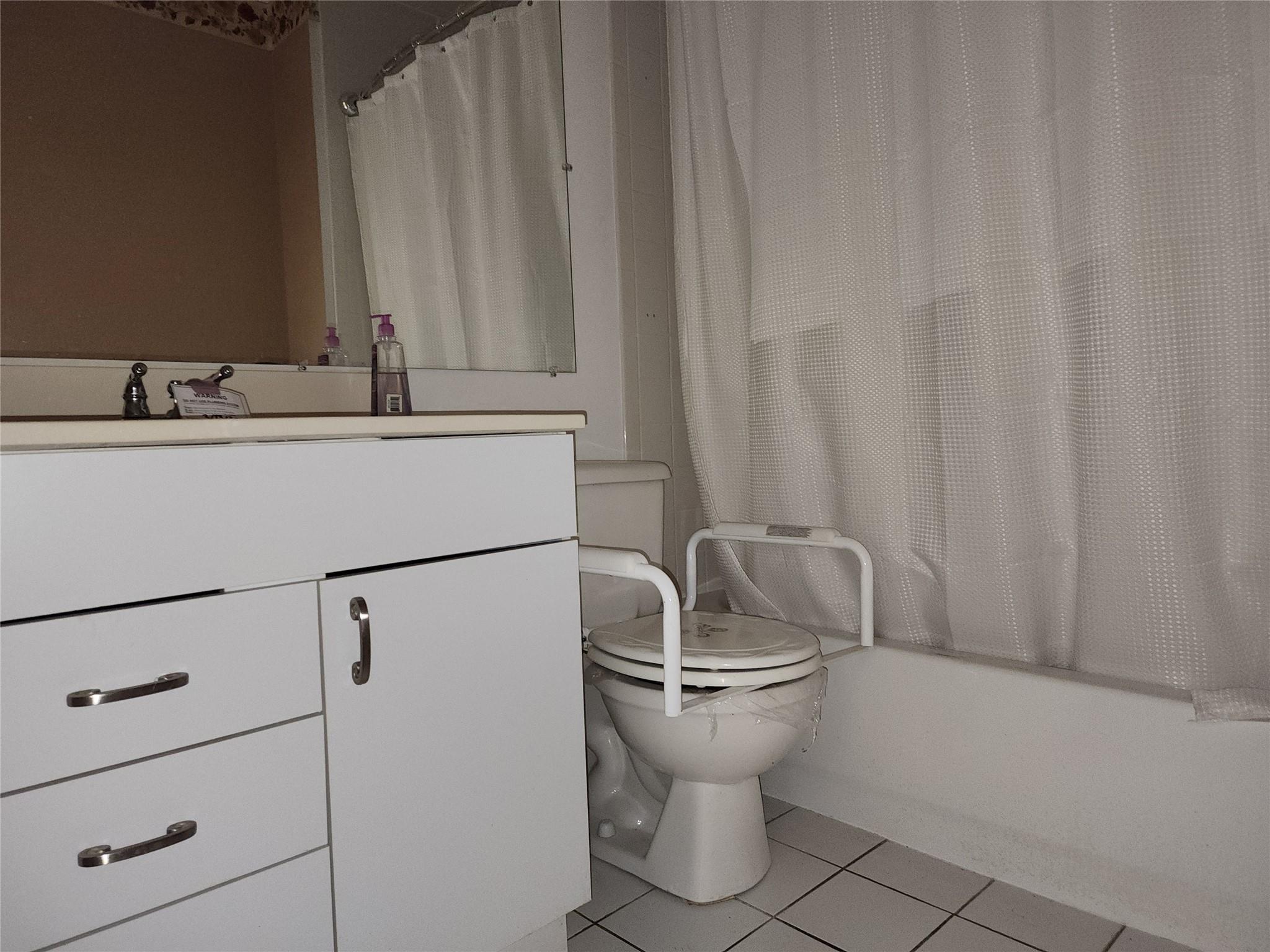 288 Ranch Circle, Manorville, New York image 12