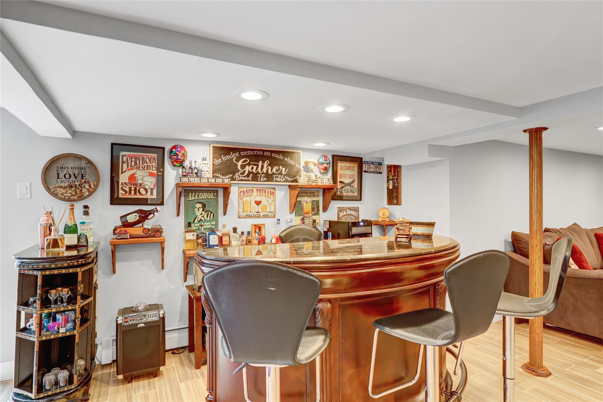 5 Bridle Path, Roslyn, New York image 25