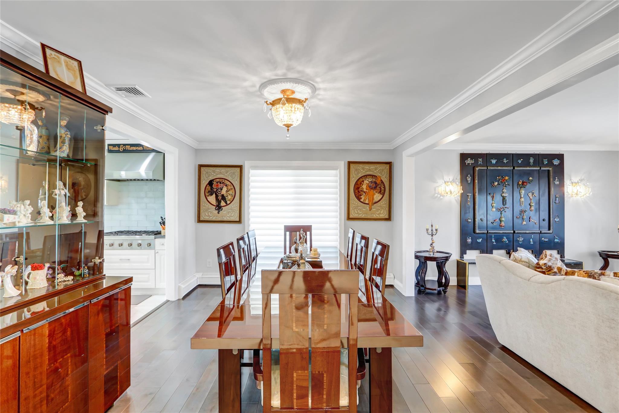 5 Bridle Path, Roslyn, New York image 7