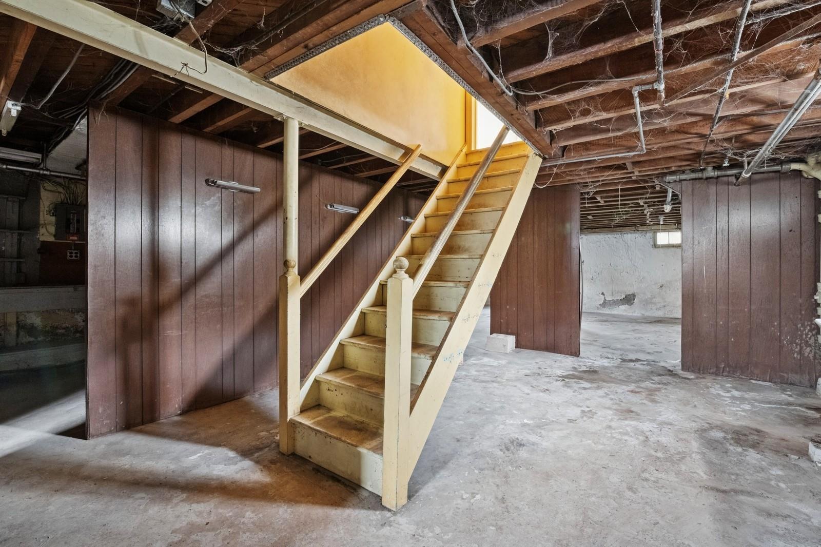 29 Seaman Avenue, Rockville Centre, New York image 22