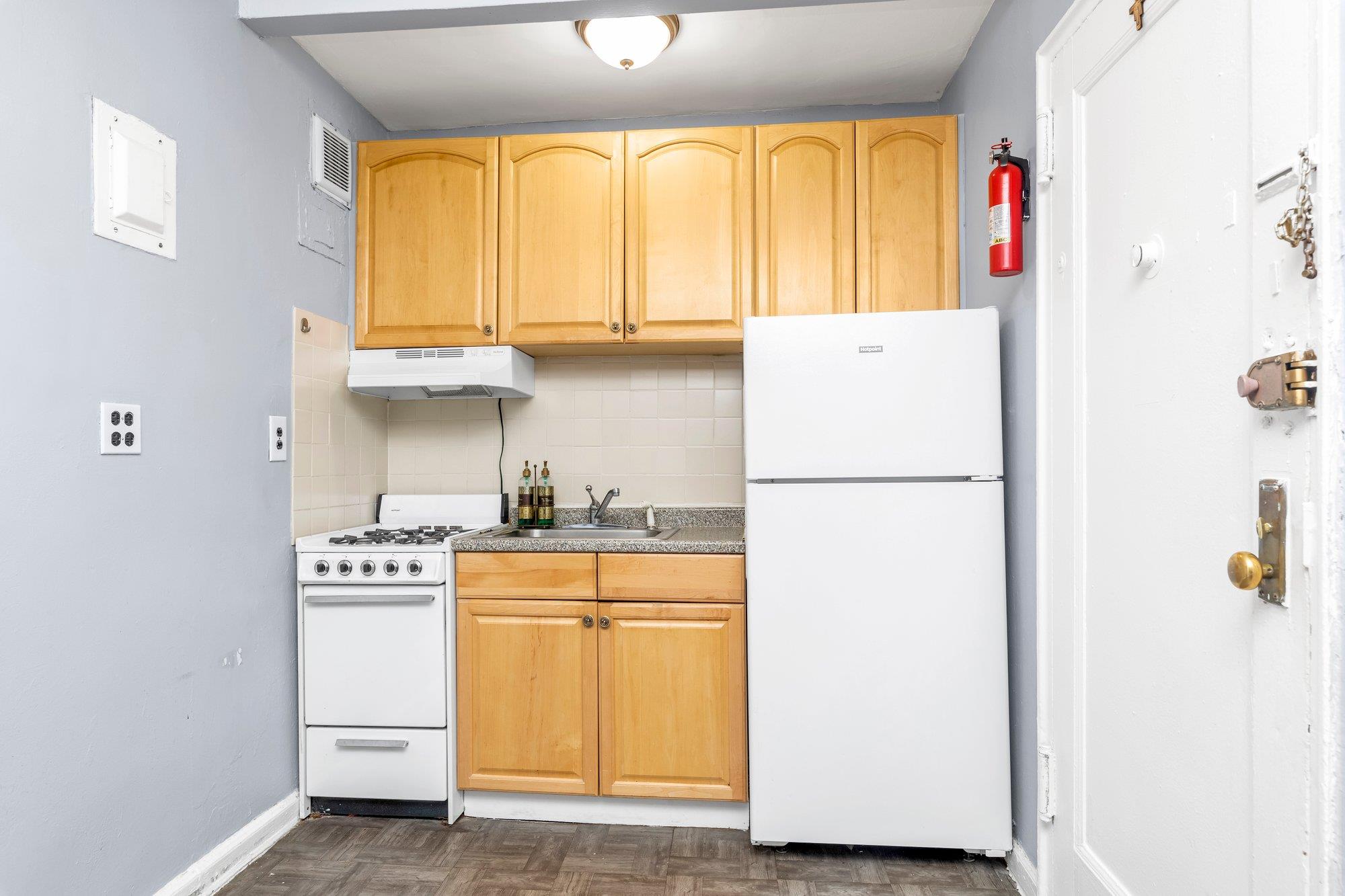 84-19 51st Avenue #2E, Elmhurst, New York image 8