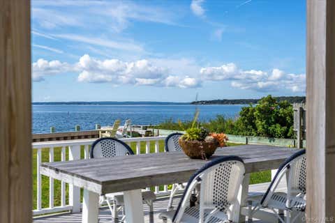 Homes For Sale - 4415 Camp Mineola Road<br/> Suffolk County, Mattituck, NY 11952
