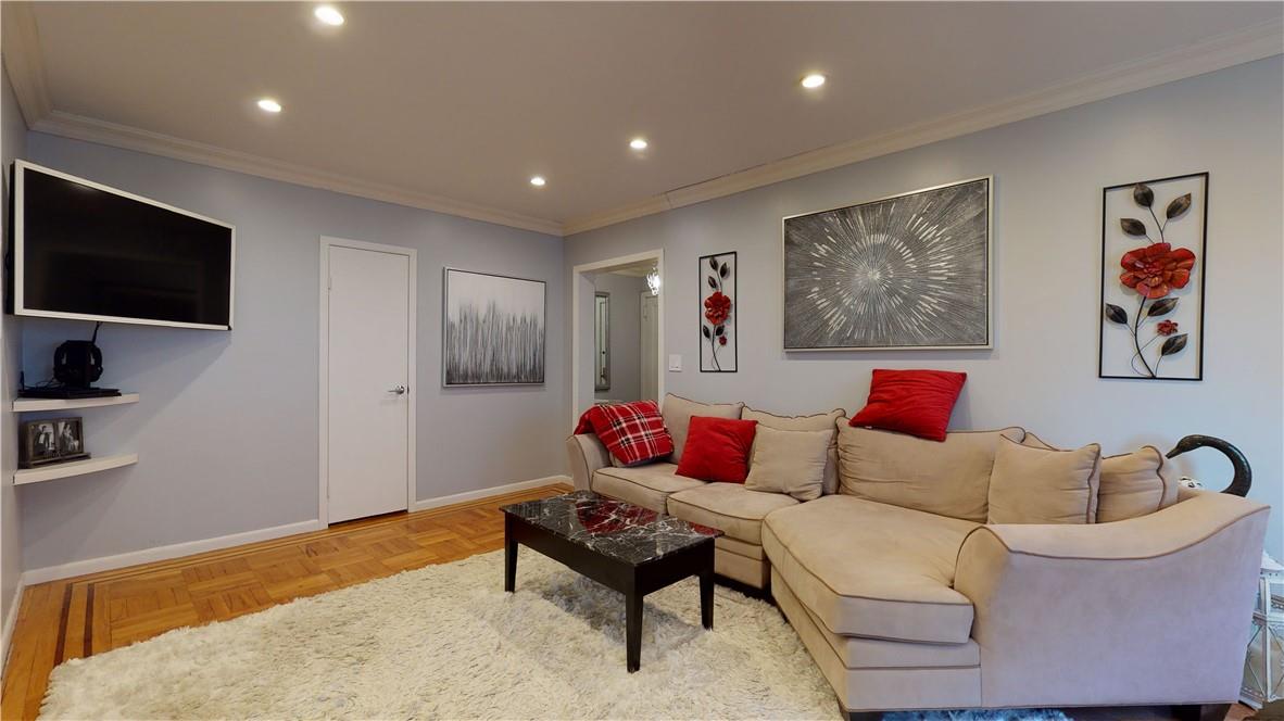42 Barker Avenue 4G