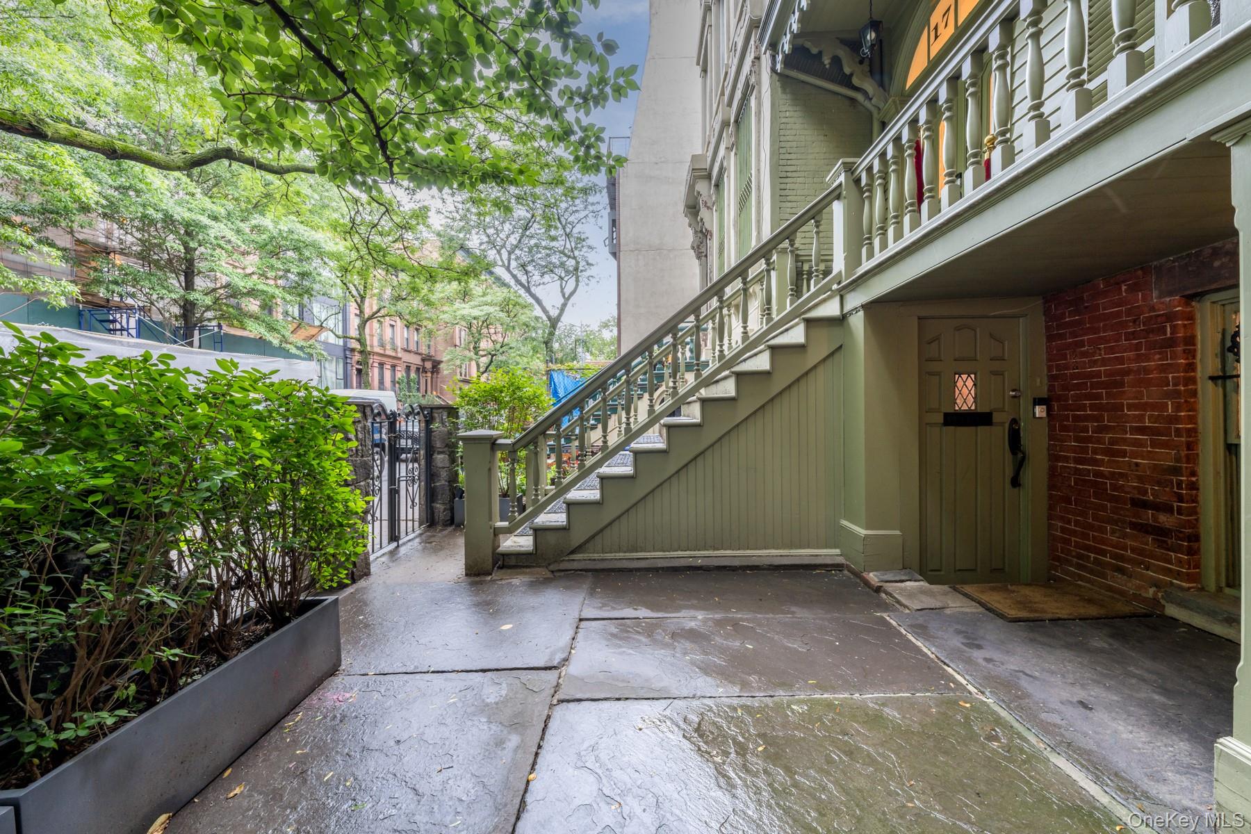 17 East 128th Street