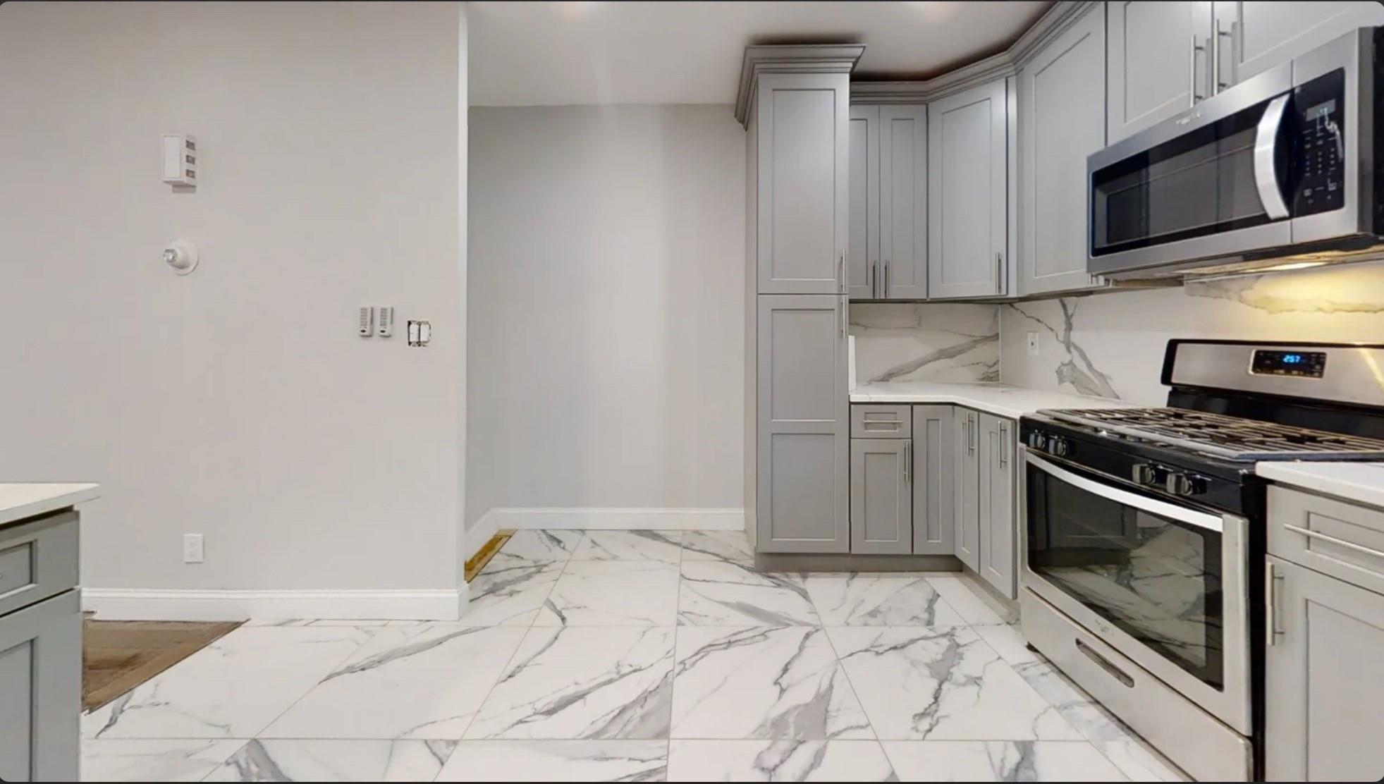 Property for Sale at 142nd Avenue, Jamaica, Queens, NY - Bedrooms: 4 
Bathrooms: 4 
Rooms: 10  - $829,000