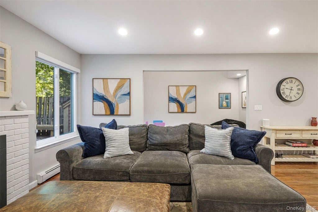 Photo of 192 Ivy Hill Crescent, Rye Brook, NY 10573 (MLS # 1061125)