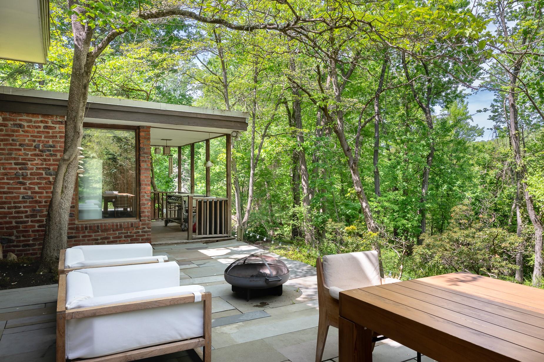 100 Old Pascack Road, Pearl River, New York image 22