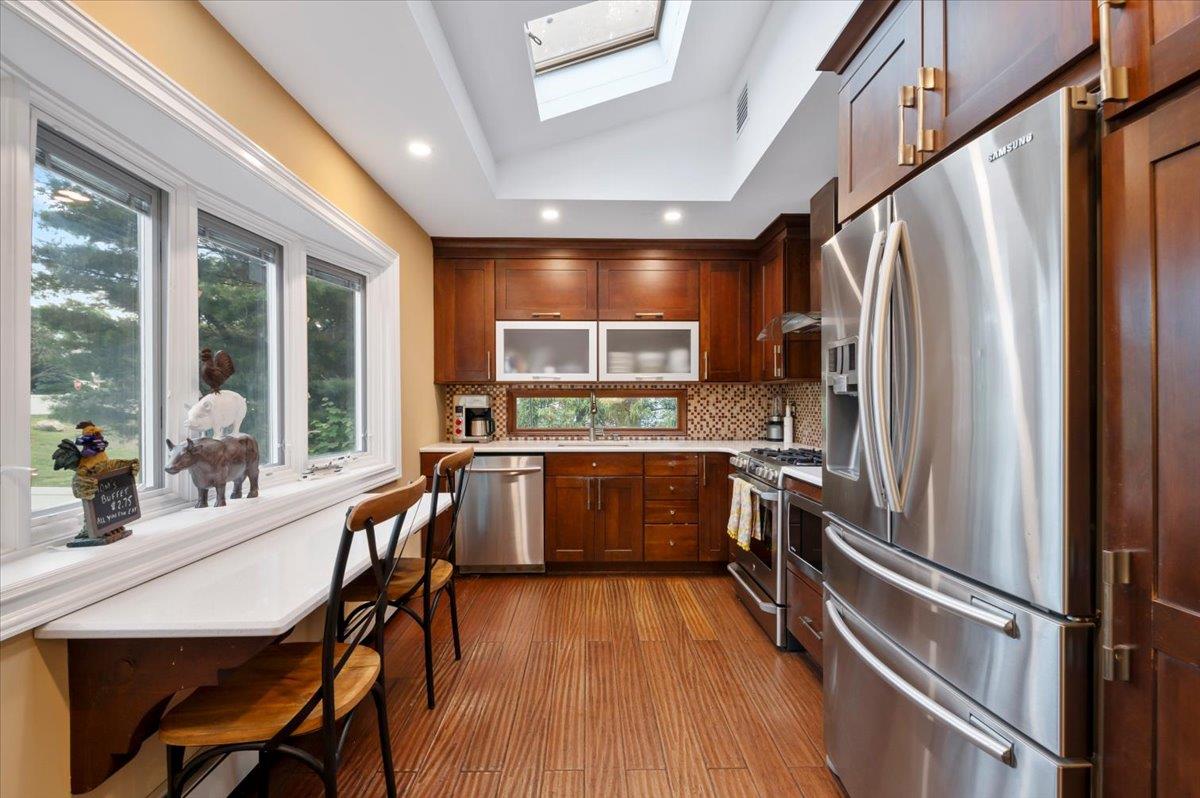 3 Knight Lane, Kings Park, New York image 5