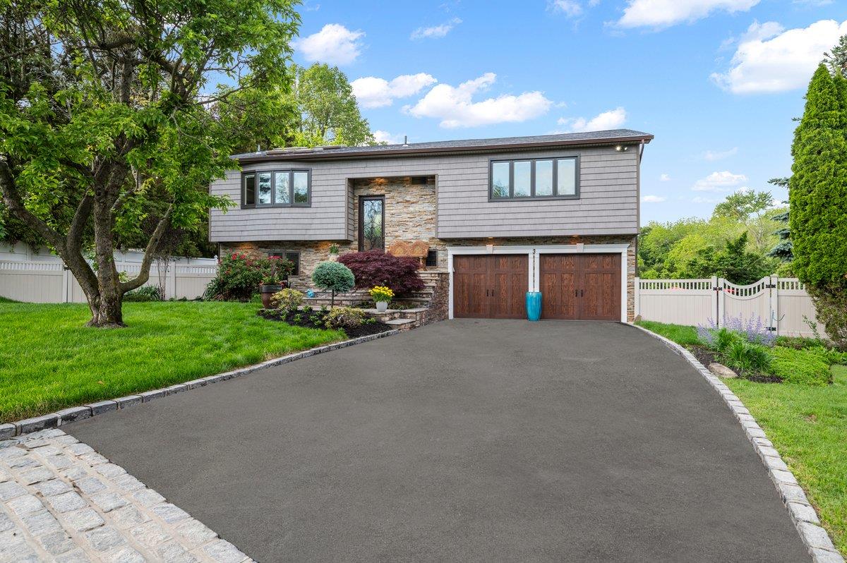 3 Knight Lane, Kings Park, New York image 2