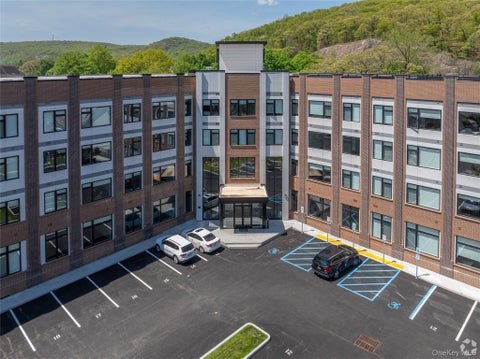 Apartment For Rent - 15 Washington Avenue #310<br/> Suffern, NY 10901