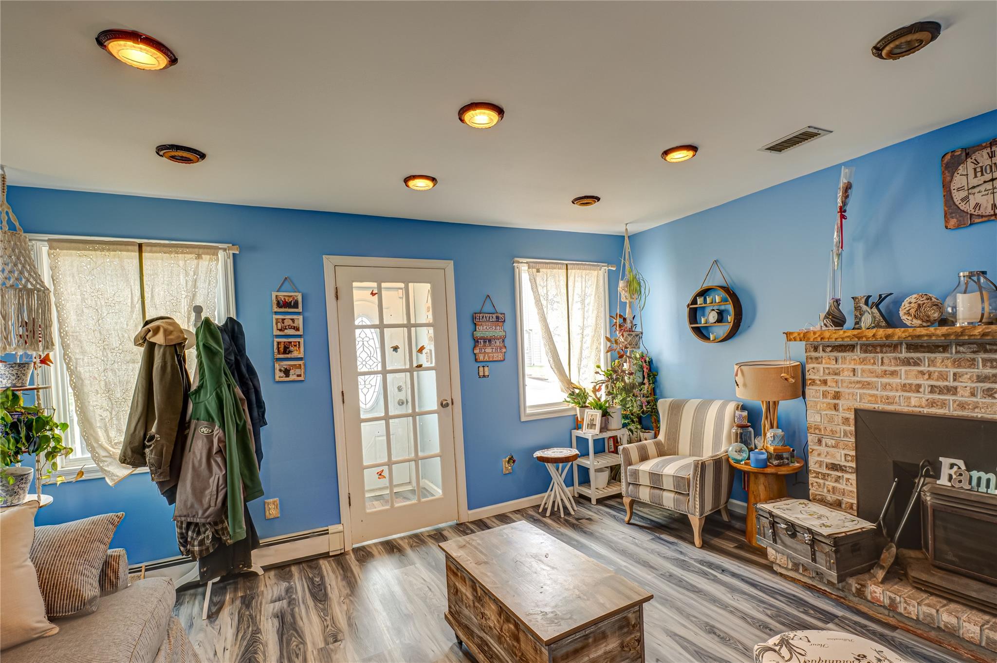 885 Surf Street, Lindenhurst, New York image 4