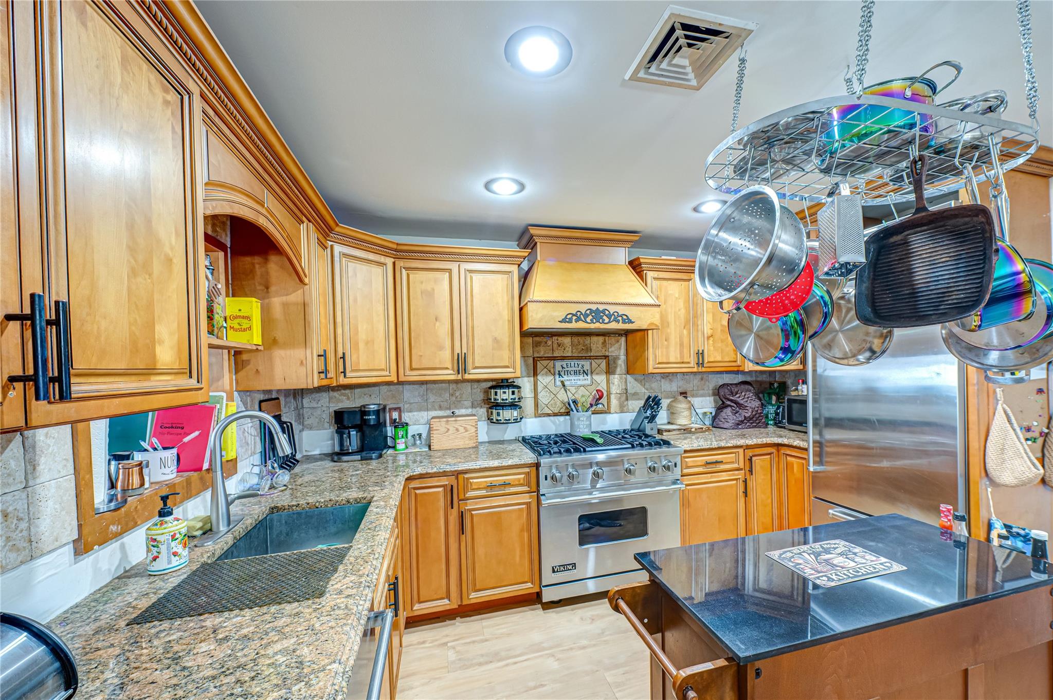 885 Surf Street, Lindenhurst, New York image 8