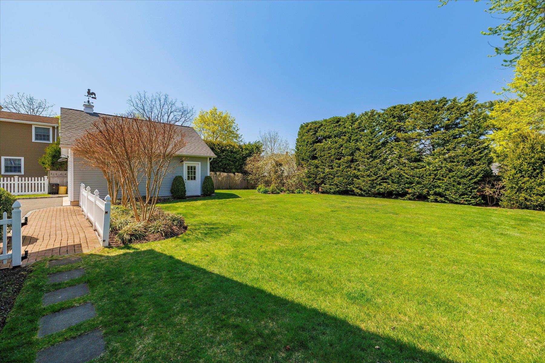 36 Locust Avenue, East Norwich, New York image 28