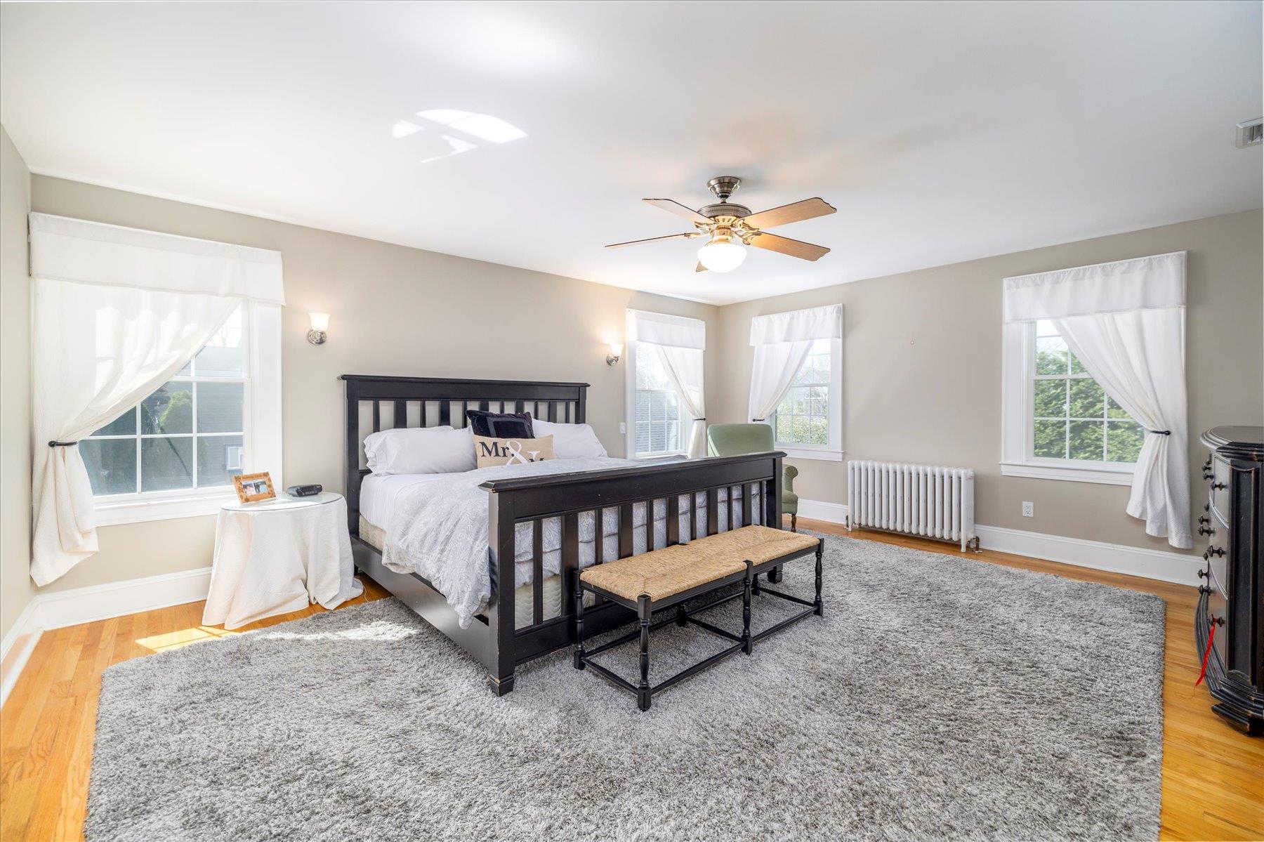 36 Locust Avenue, East Norwich, New York image 15