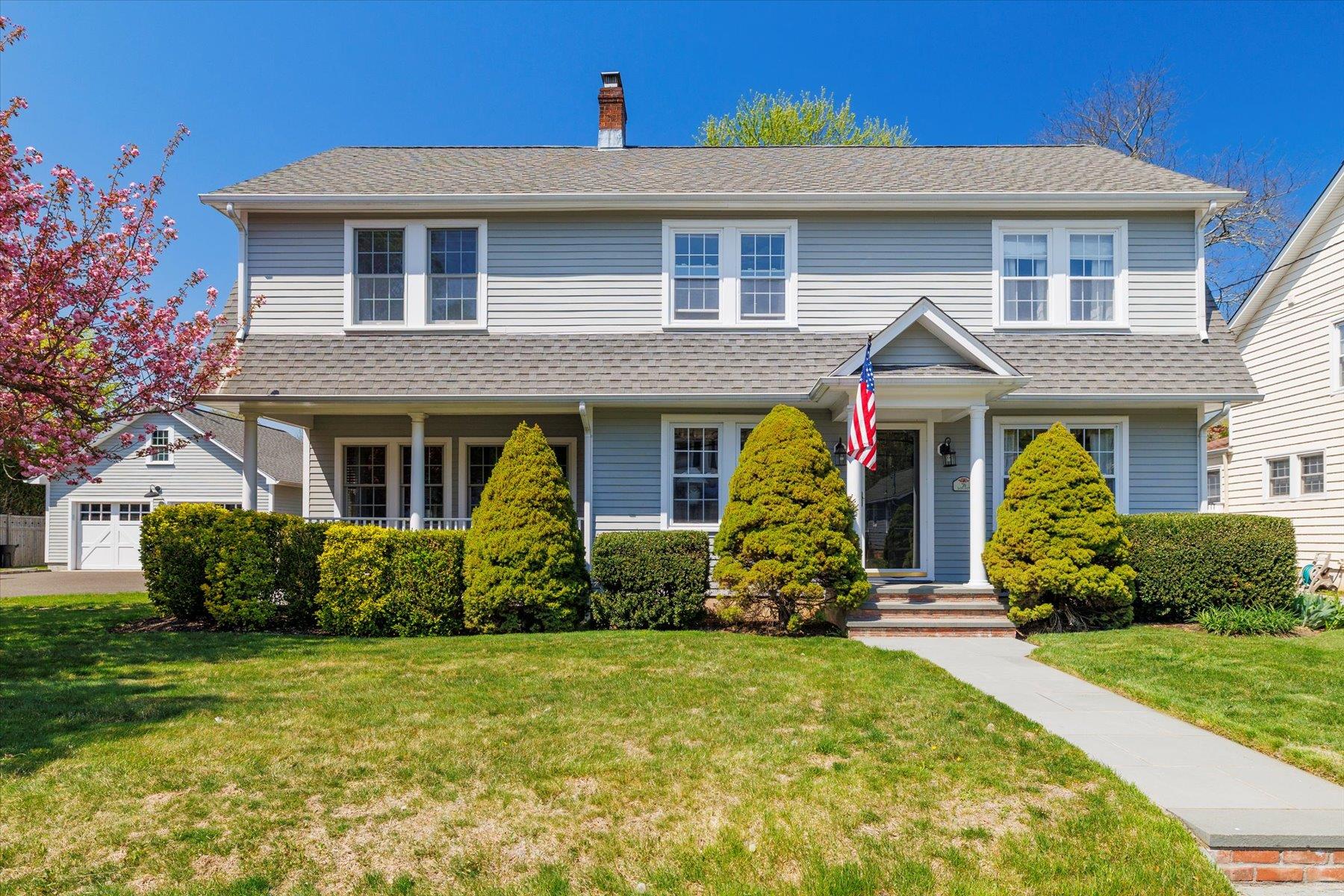 36 Locust Avenue, East Norwich, New York image 1