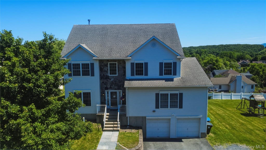 Photo of 2058 Independence Drive, New Windsor, NY 12553 (MLS # 1007950)