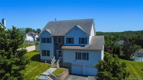 Photo of 2058 Independence Drive, New Windsor, NY 12553 (MLS # 1007950)