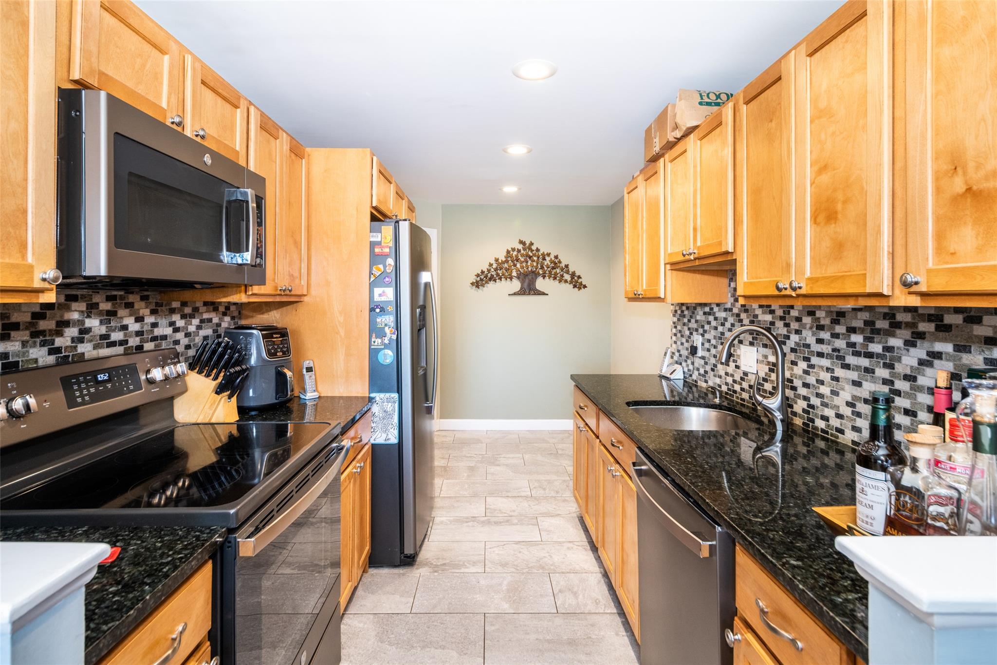 107 N Broadway 114