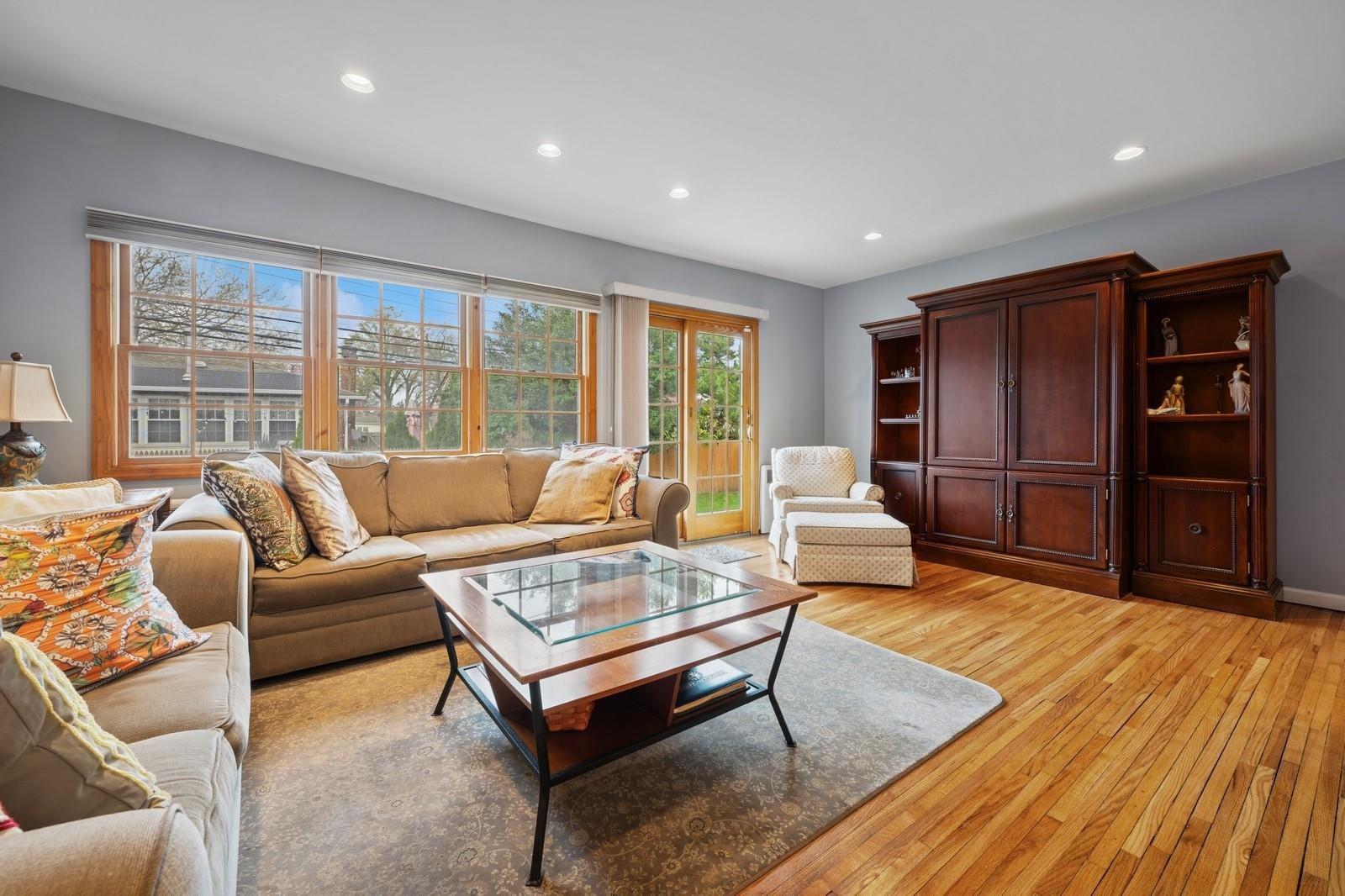 1566 Kew Avenue, Hewlett, New York image 5