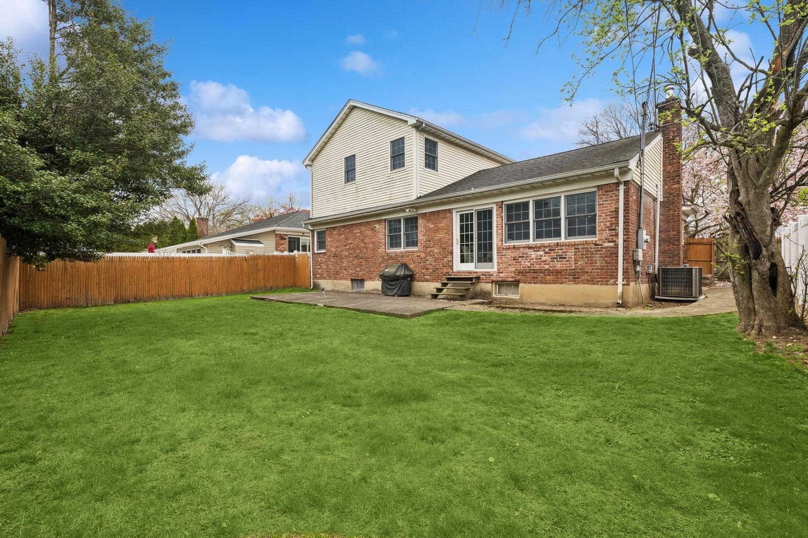 1566 Kew Avenue, Hewlett, New York image 26