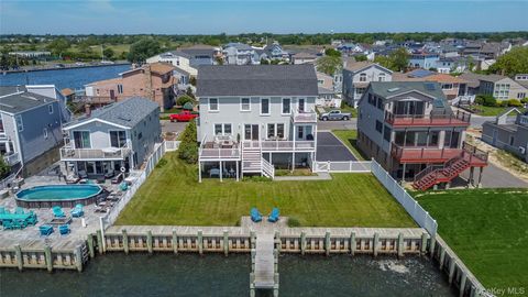 Homes For Sale - 30 Milton Road<br/> Babylon, NY 11702
