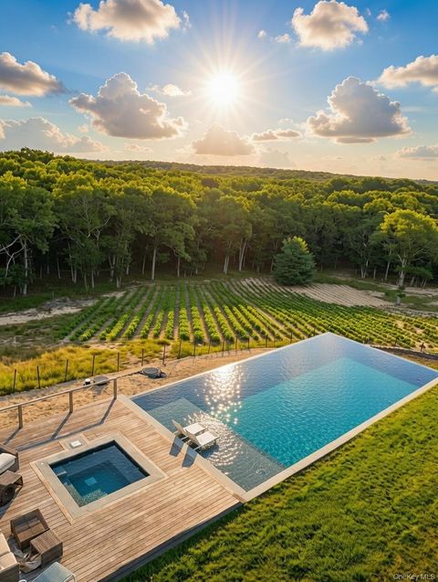 29 Huntting Road East Hampton NY 11937