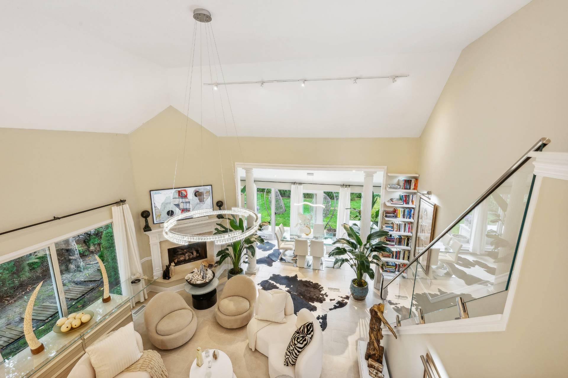 545 Hampton Road 16