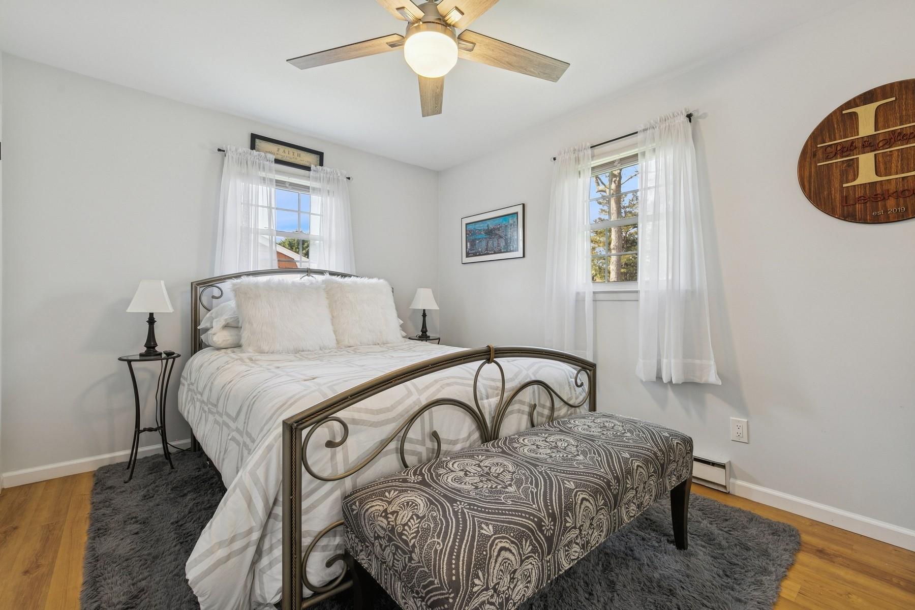 100 Hewitt Boulevard, Center Moriches, New York image 22