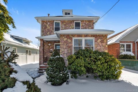 Homes For Sale - 19410 Nashville Boulevard<br/> Springfield Gardens, NY 11413