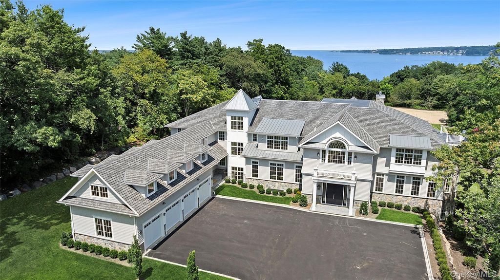 Photo of 4 Shepherds Lane, Sands Point, NY 11050 (MLS # 1028137)
