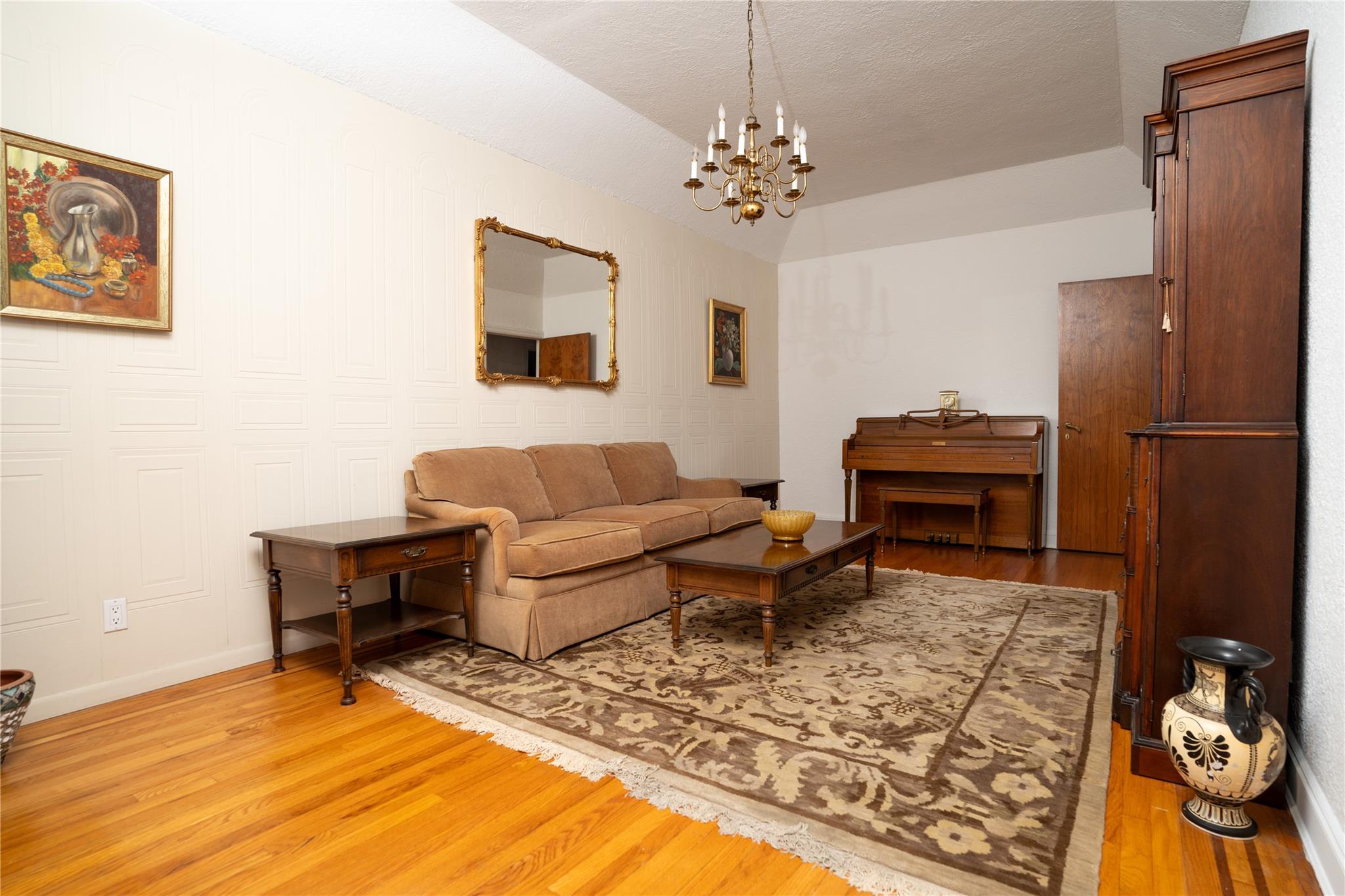 28-06 34th Avenue, Astoria, New York image 6