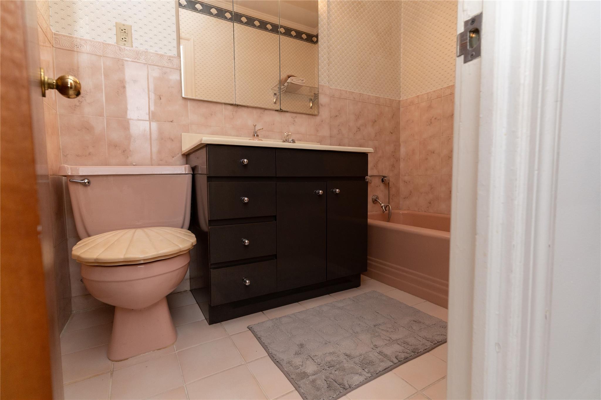 28-06 34th Avenue, Astoria, New York image 12
