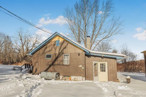 Homes For Sale - 29 Parsons Lane<br/> Middletown, NY 10940